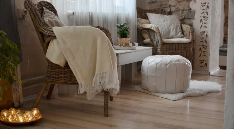 Umeblowanie wnętrza w stylu boho