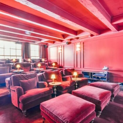 Fuksja we wnętrzach - nie tylko dla odważnych