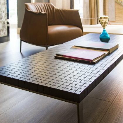 Ława – niezbędny element aranżacji salonu