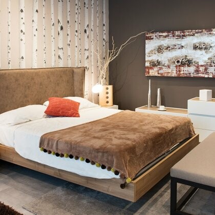 Łóżka tapicerowane – jak dobrać tkaninę i wzór do aranżacji sypialni?