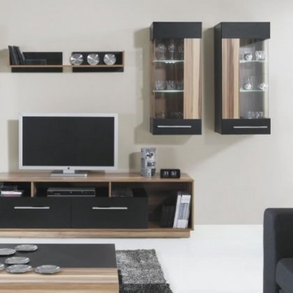 Kolory mebli w salonie – kiedy wybrać jasne, a kiedy ciemne?