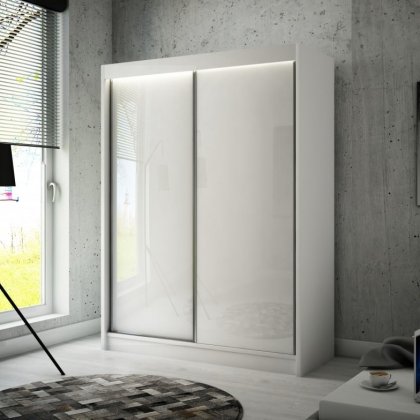 Szafy przesuwne - praktyka i estetyka w jednym