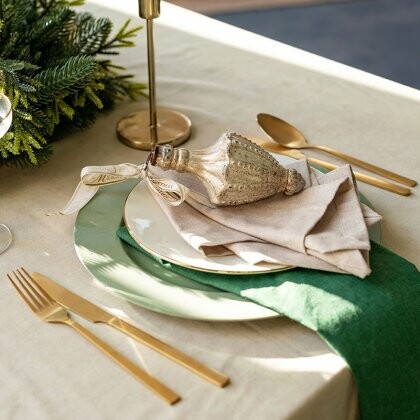 Jak dobrać naczynia i sztućce do stylu kuchni? Pomysły i inspiracje